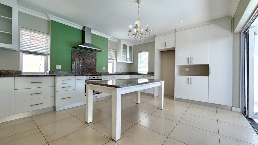 3 Bedroom Property for Sale in Kylemore Western Cape